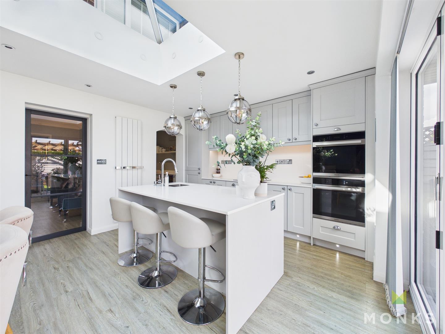 3 Berllan Close, Oswestry, SY10 7TH For Sale